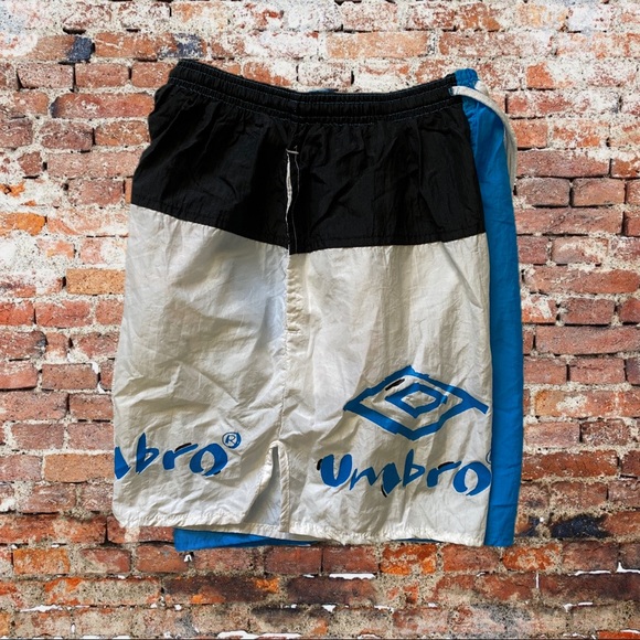 Supremely RARE color blocked 80’s 90s UMBRO shorts - Picture 6 of 8